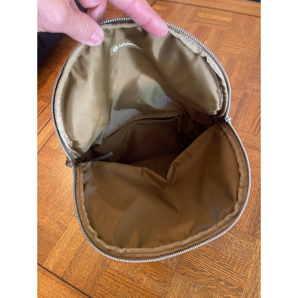 Lululemon Crossbody Festival bag - Picture 6 of 9